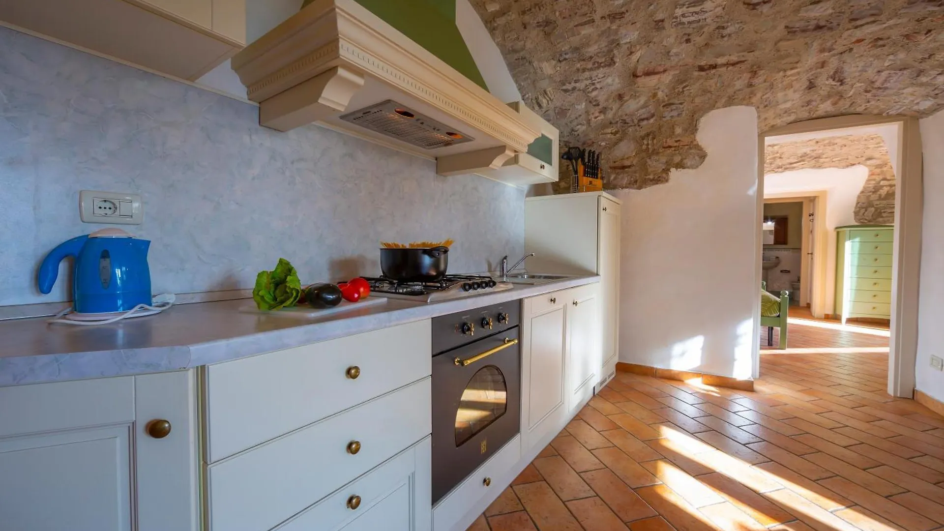 Apartment Liano Iris - Terrace & Parking Place - Happy Rentals
